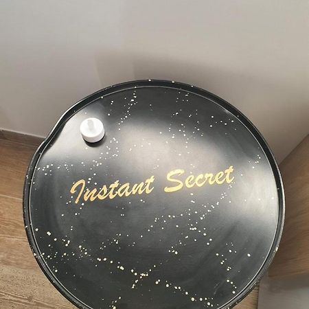 Instant Secret Bed & Breakfast Pourrieres Eksteriør bilde